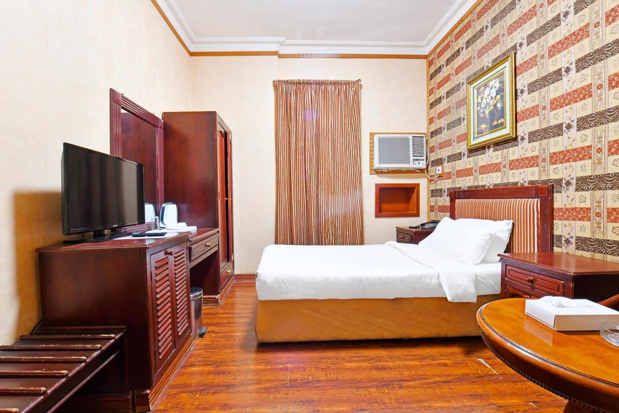 Capital O 125 Moon Plaza Hotel Manáma Kültér fotó