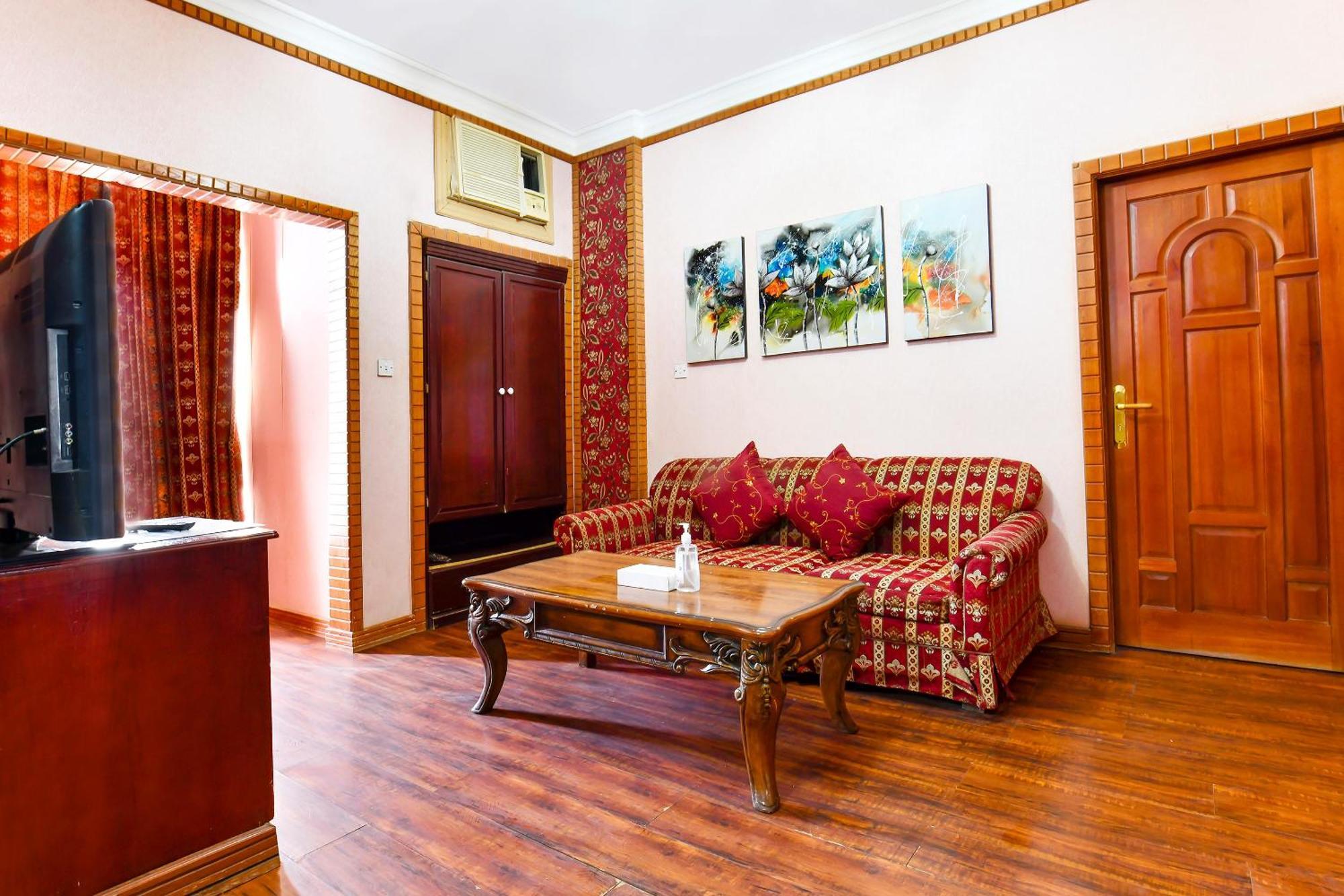 Capital O 125 Moon Plaza Hotel Manáma Kültér fotó