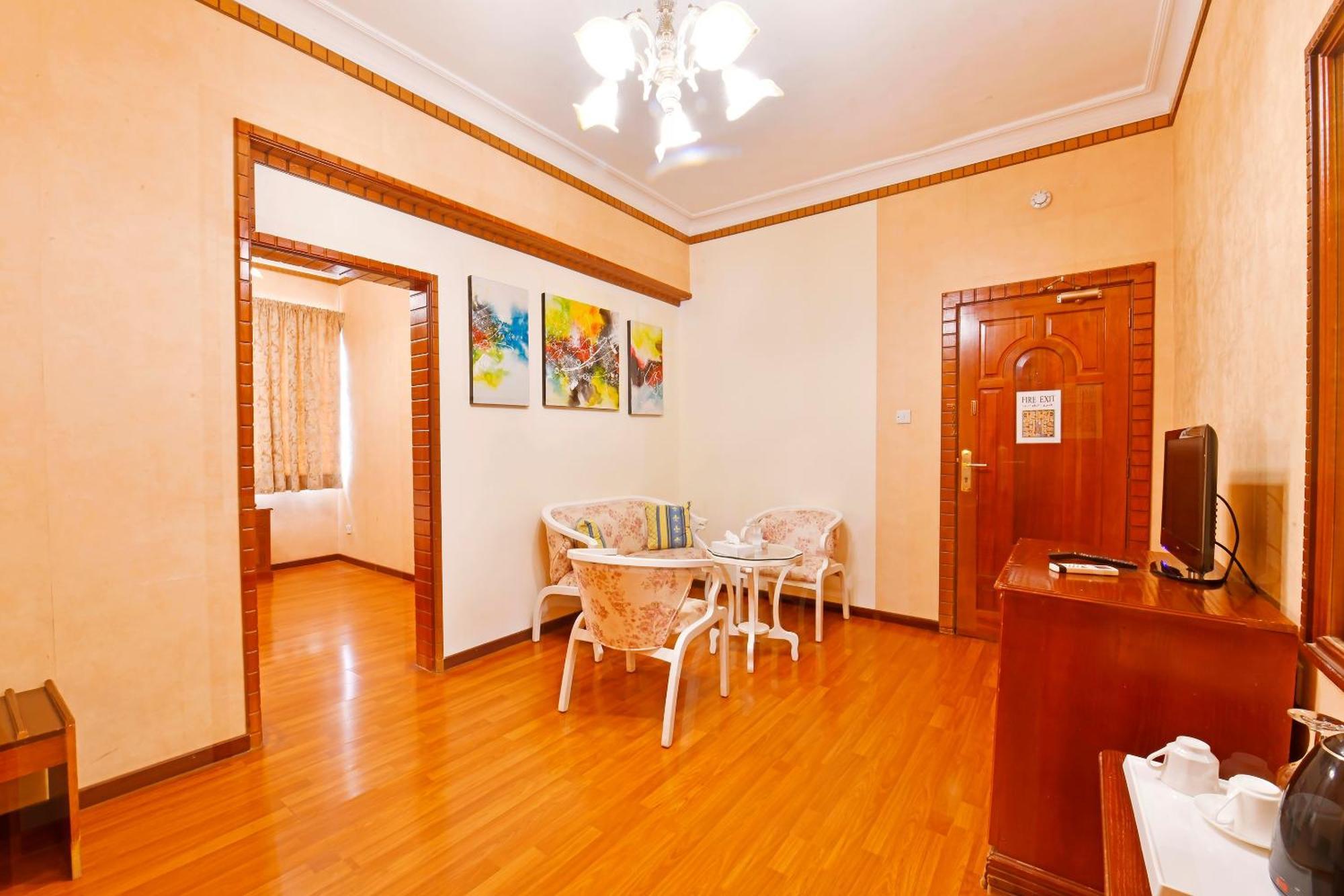 Capital O 125 Moon Plaza Hotel Manáma Kültér fotó