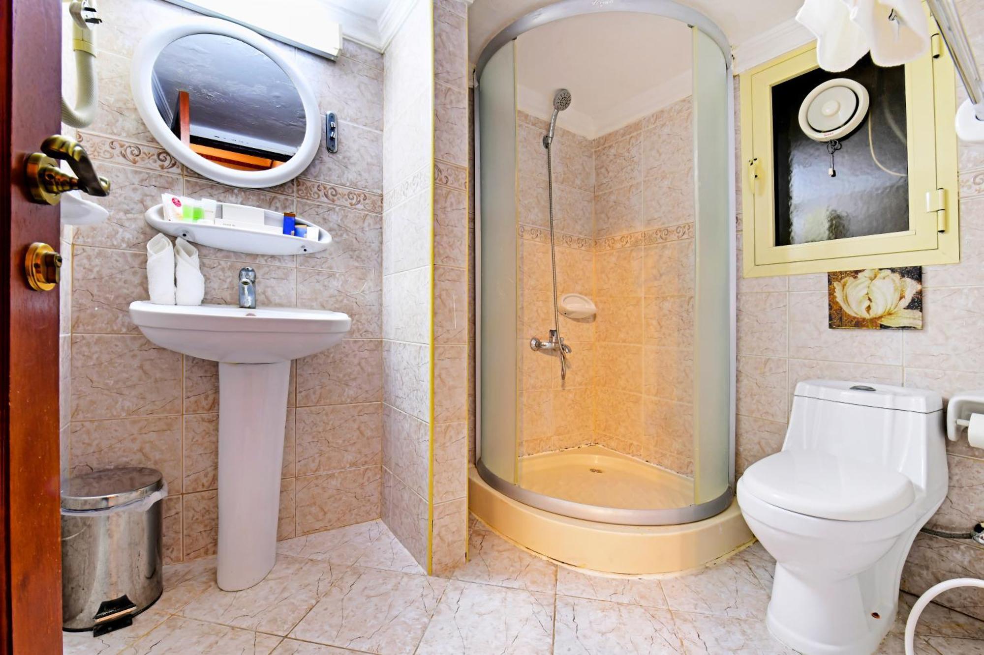 Capital O 125 Moon Plaza Hotel Manáma Kültér fotó