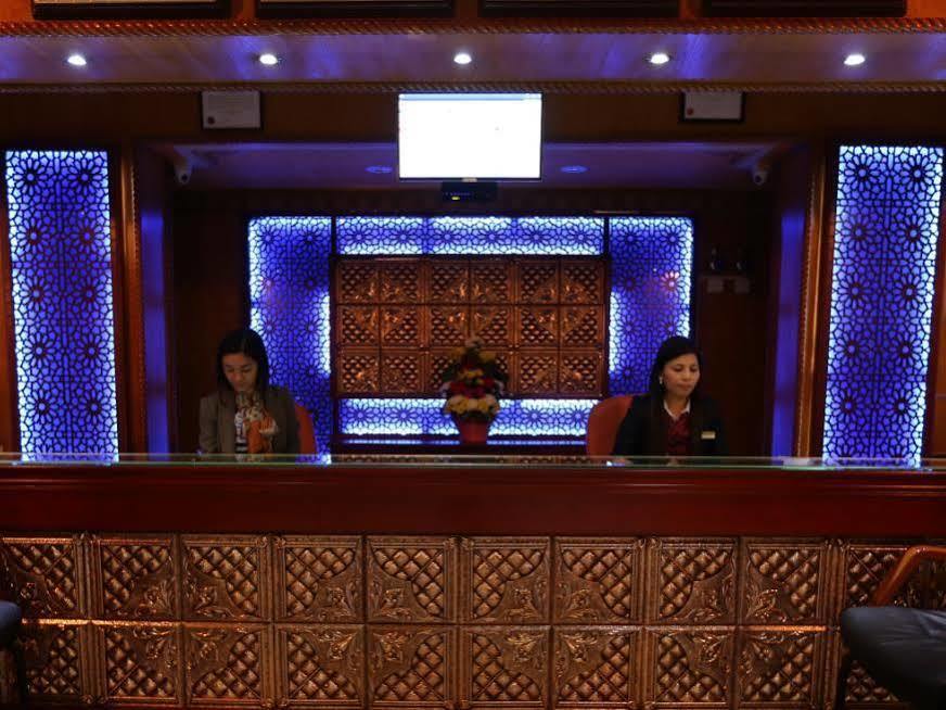 Capital O 125 Moon Plaza Hotel Manáma Kültér fotó